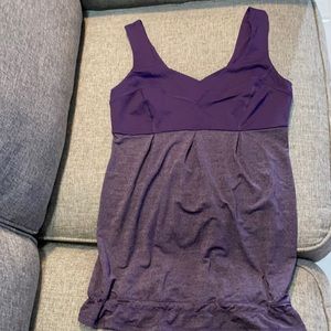 Lululemon workout top